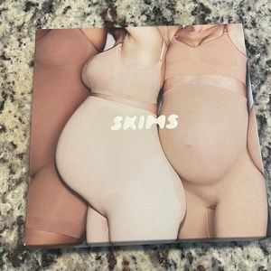 Black Maternity Sculpting Short 2xl/3xl